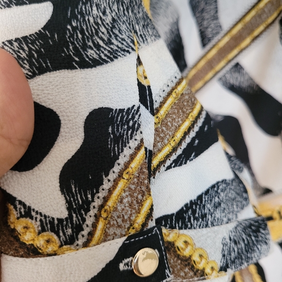 Latin Quarters Top - Picture 7 of 9